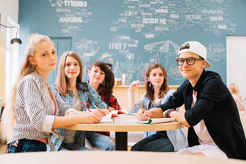 Các ngành thuộc khối STEM như Công nghệ sinh học mở ra nhiều cơ hội thực tập và làm việc dài hạn tại Mỹ.