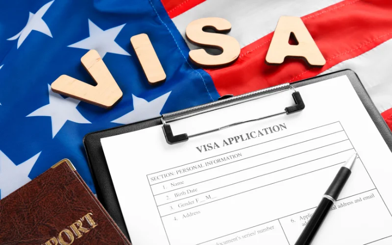 Vì sao hồ sơ xin visa du học Mỹ của bạn bị Lãnh sự quán từ chối?